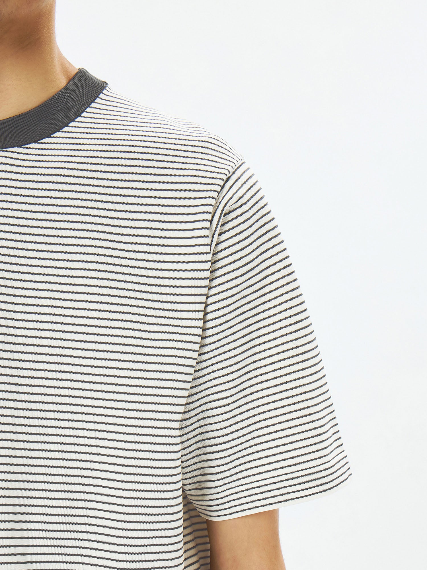 DELTAPEAK T-shirt - Image 8