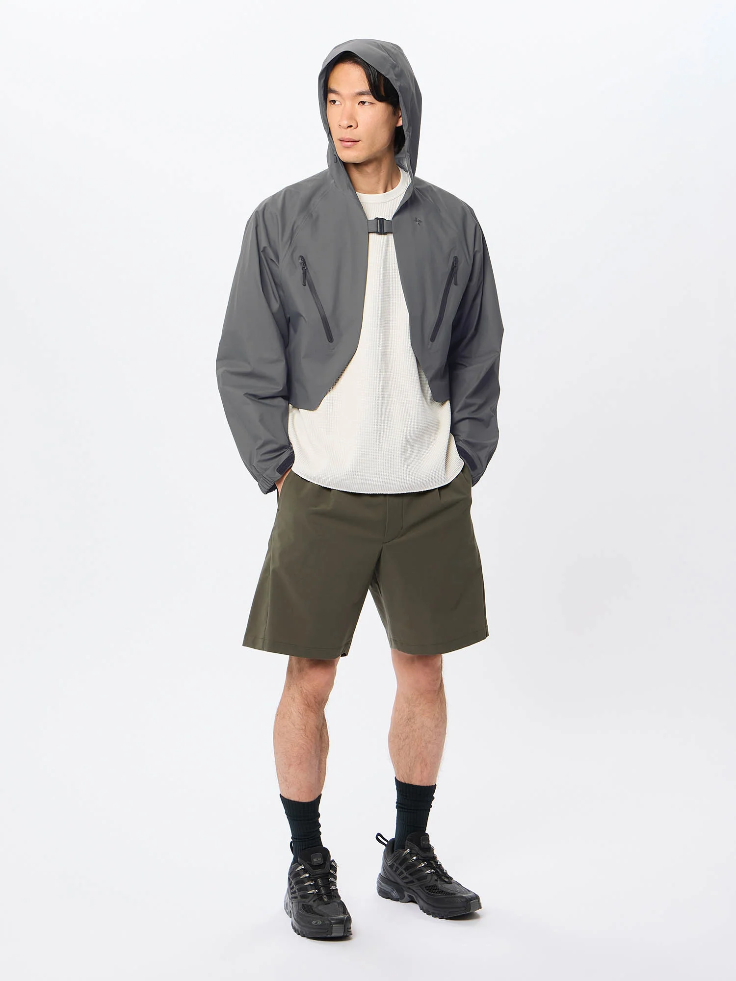 One Tuck Light Stretch Shorts - Image 5