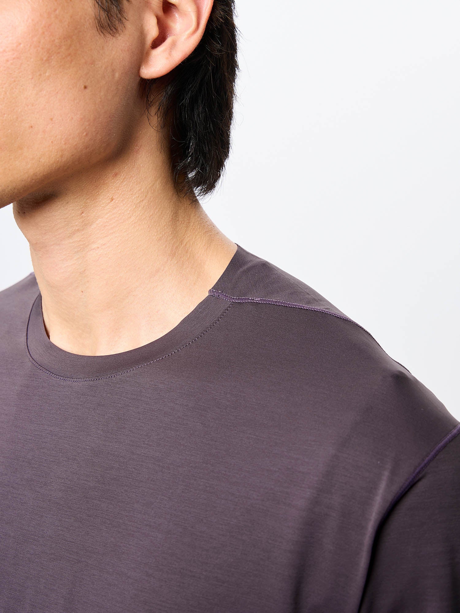 Advanced Light T-shirt - Image 10