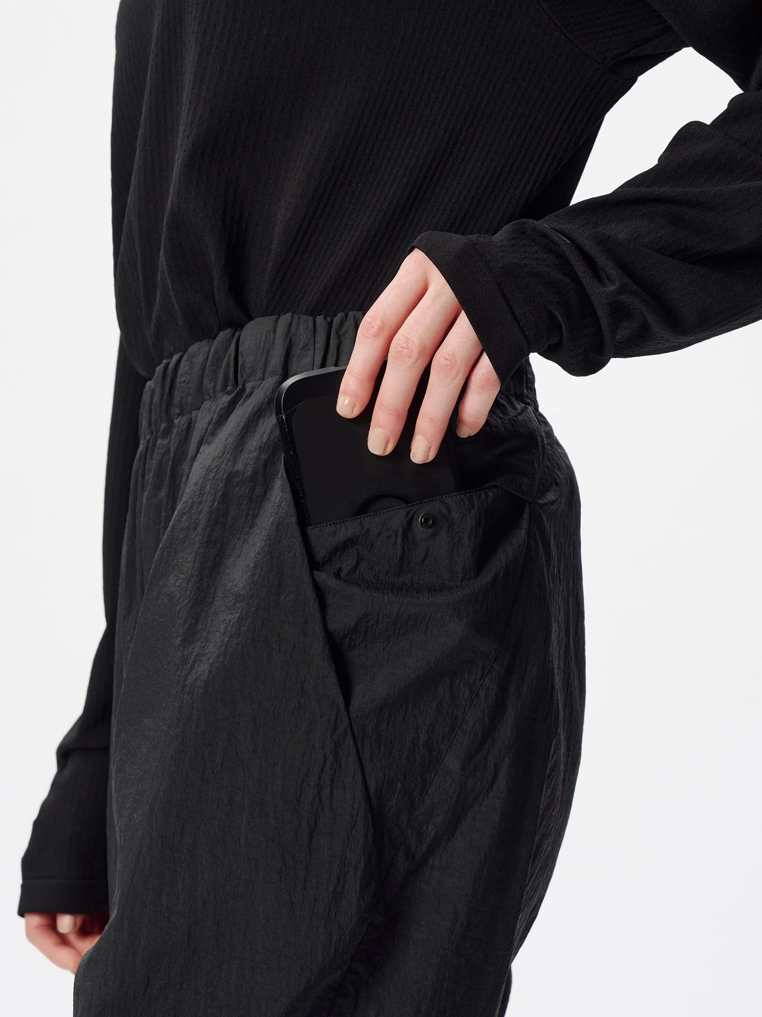 MT Gany Light Tapered Pants - Image 9