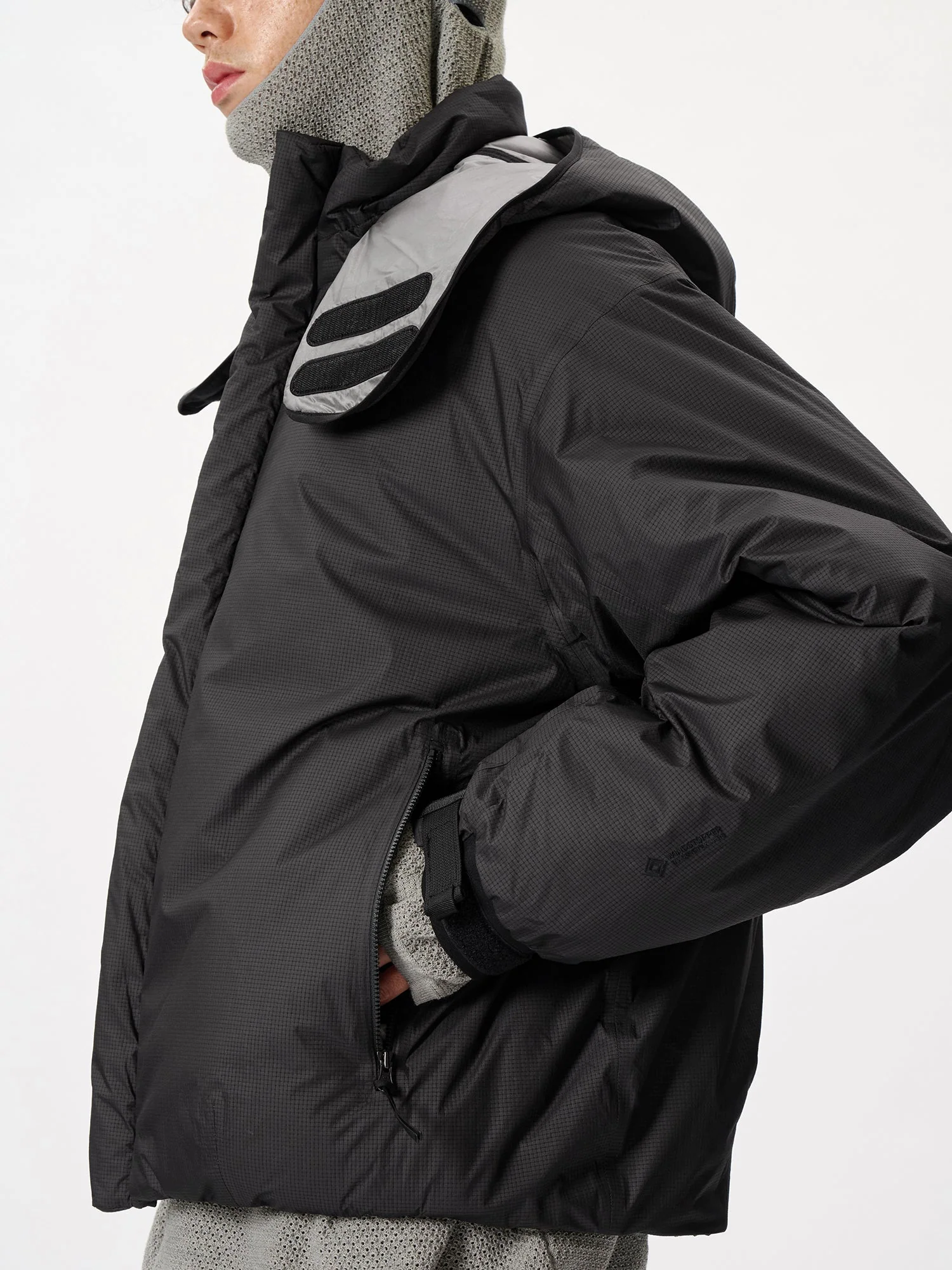 Goldwin 0 WINDSTOPPER Thermo Padded Jacket - Image 12